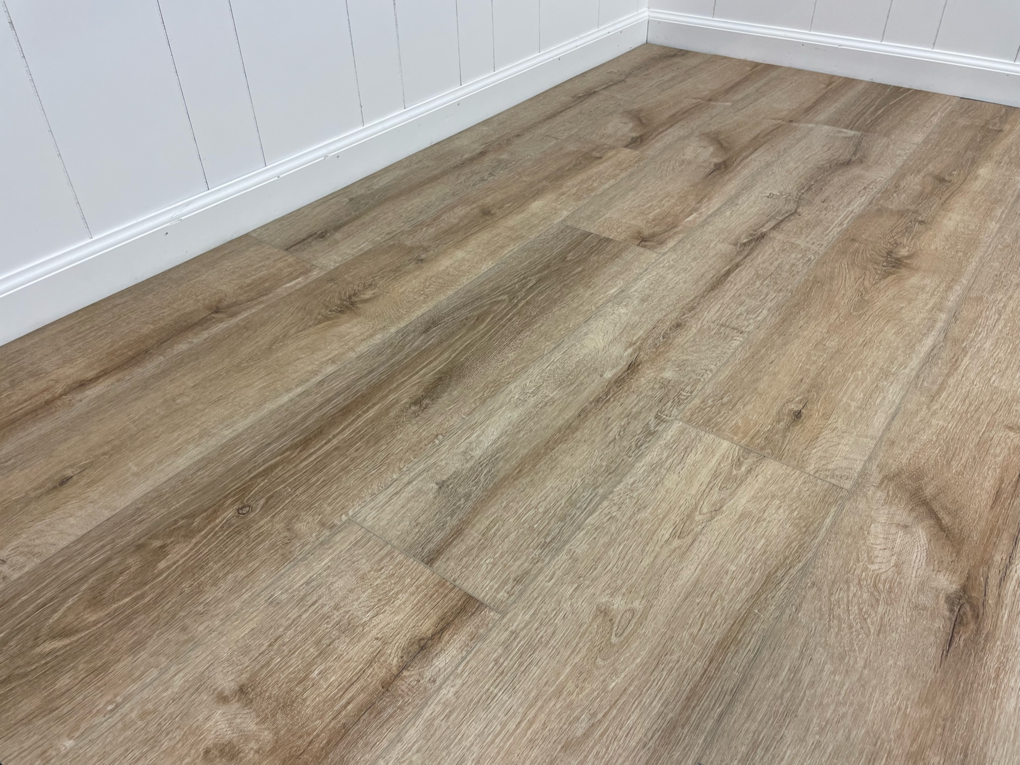 Loredo floor color sample