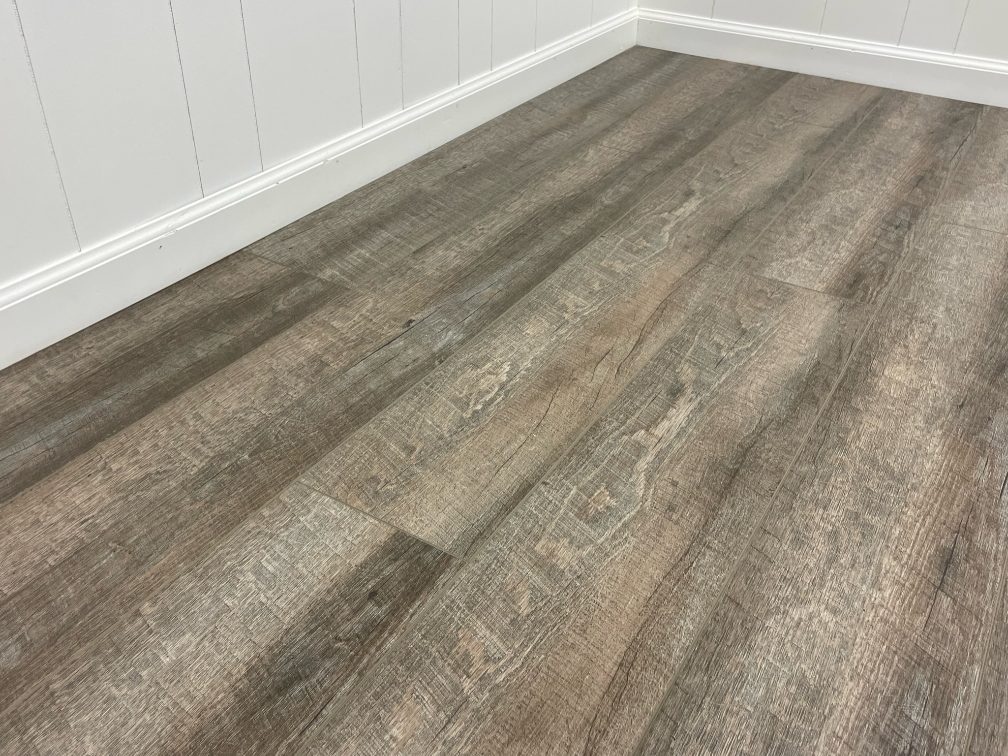 Wildwood Crest floor color sample