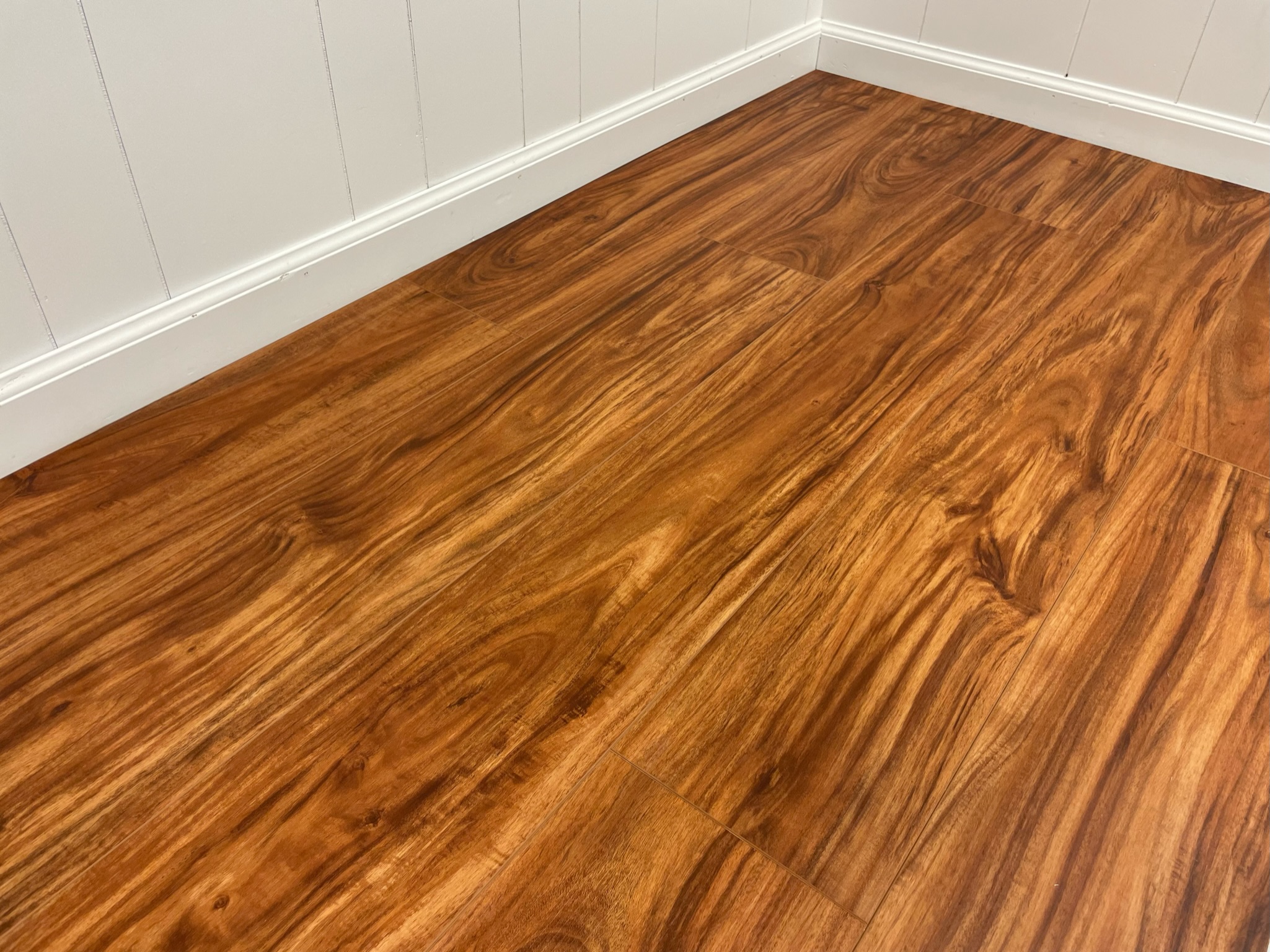 Blenheim floor color sample