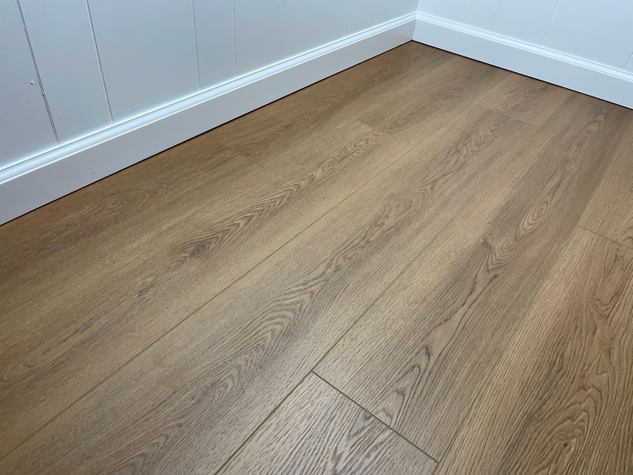 Dresden floor color sample